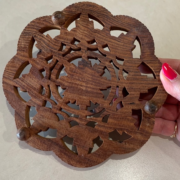 Intricate Carved Wooden Trivet. Vintage - Picture 2 of 7